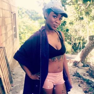 Meet your Posher, Monique